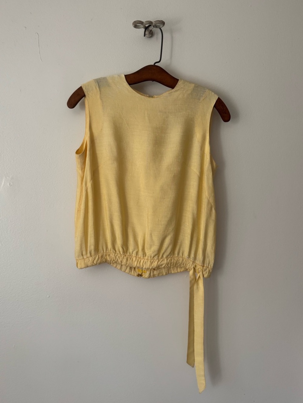 Vintage Light Yellow 1950s 1960s Silk or Silk Linen Sleeveless Tie Hem Blouse